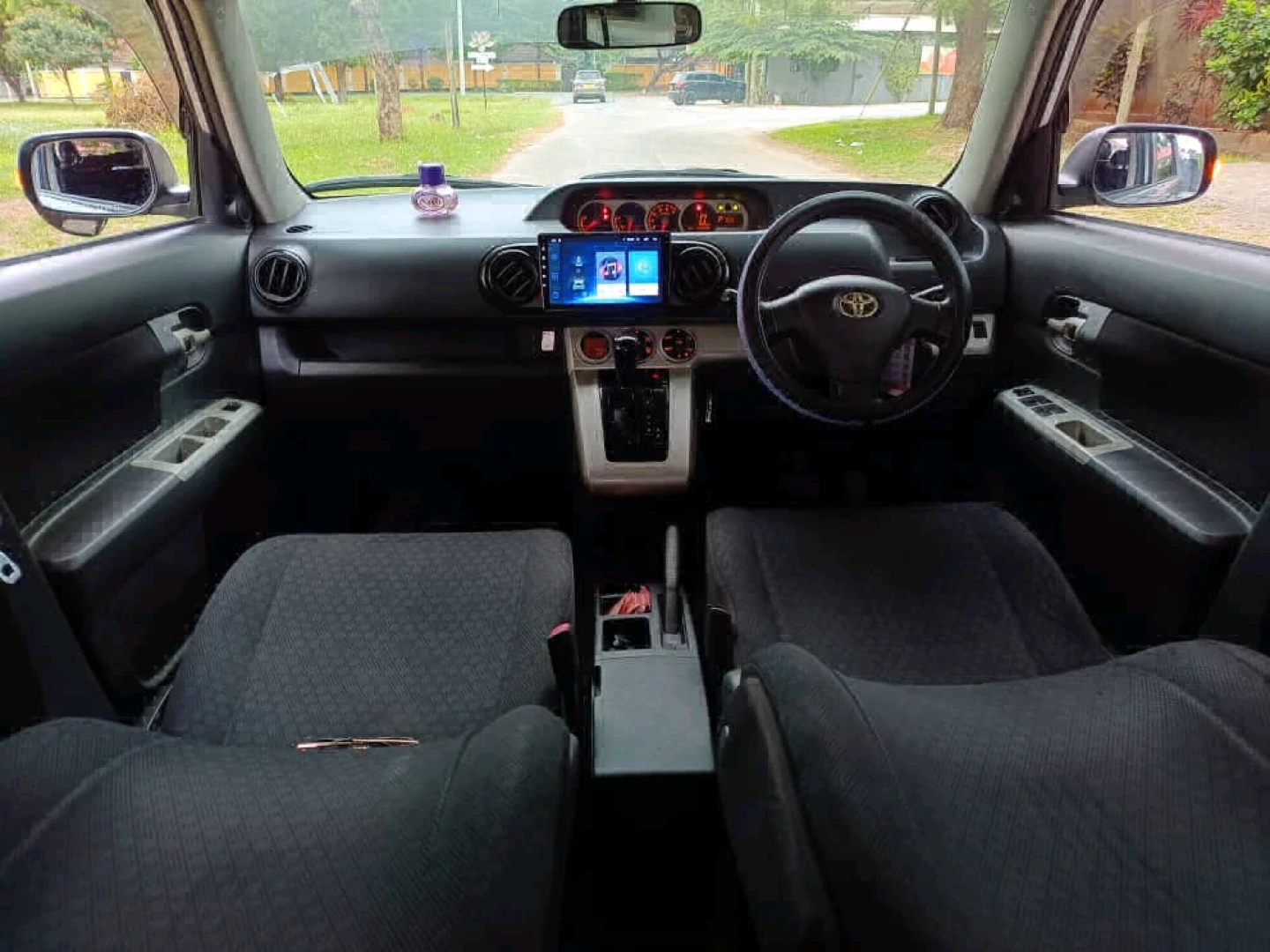 Toyota Ractis Used Car (1490cc, Full AC) thumbnail 4