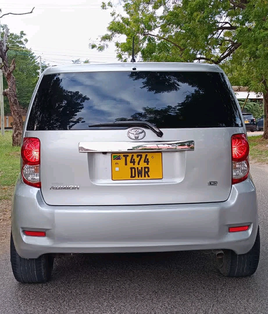 Toyota Ractis Used Car (1490cc, Full AC) thumbnail 5