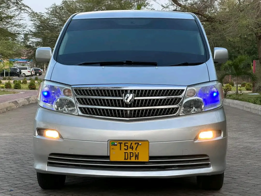 Toyota Alphard 2004 Silver Automatic