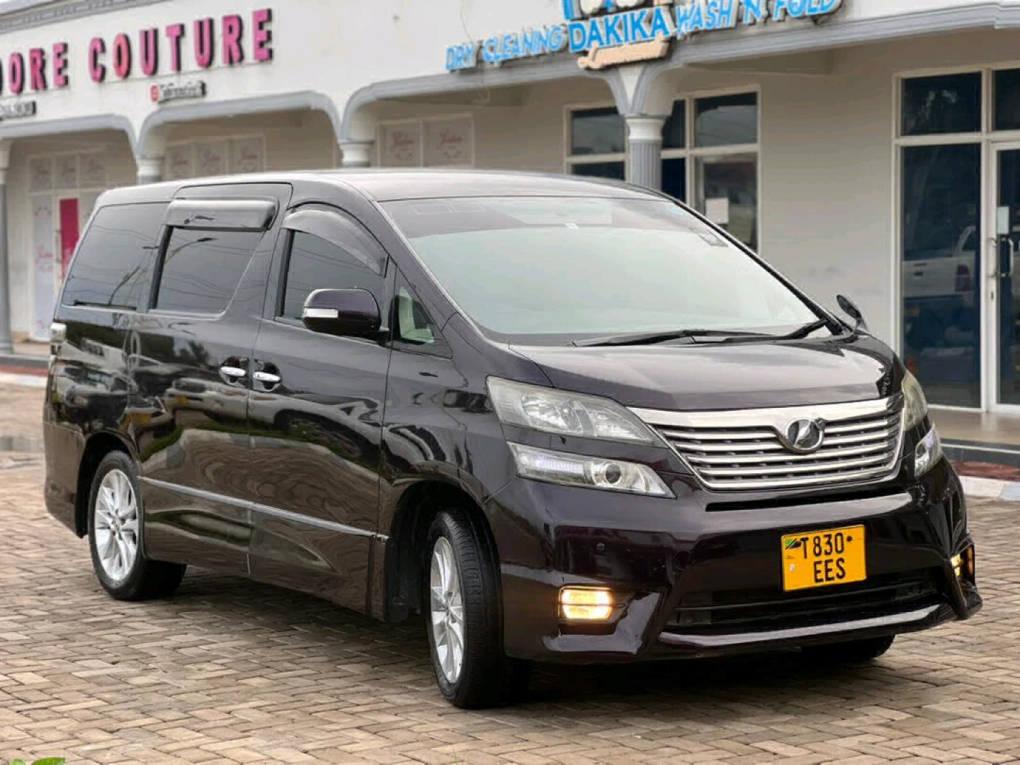 Toyota Vellfire 2008 Minivan - 2360cc thumbnail 2