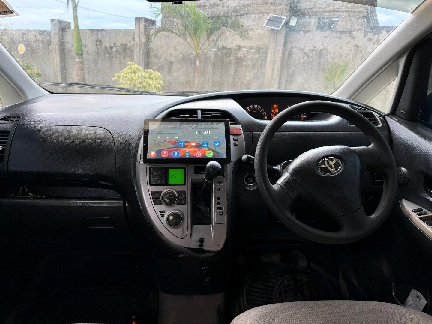Toyota Ractis 2006 Hatchback thumbnail 2