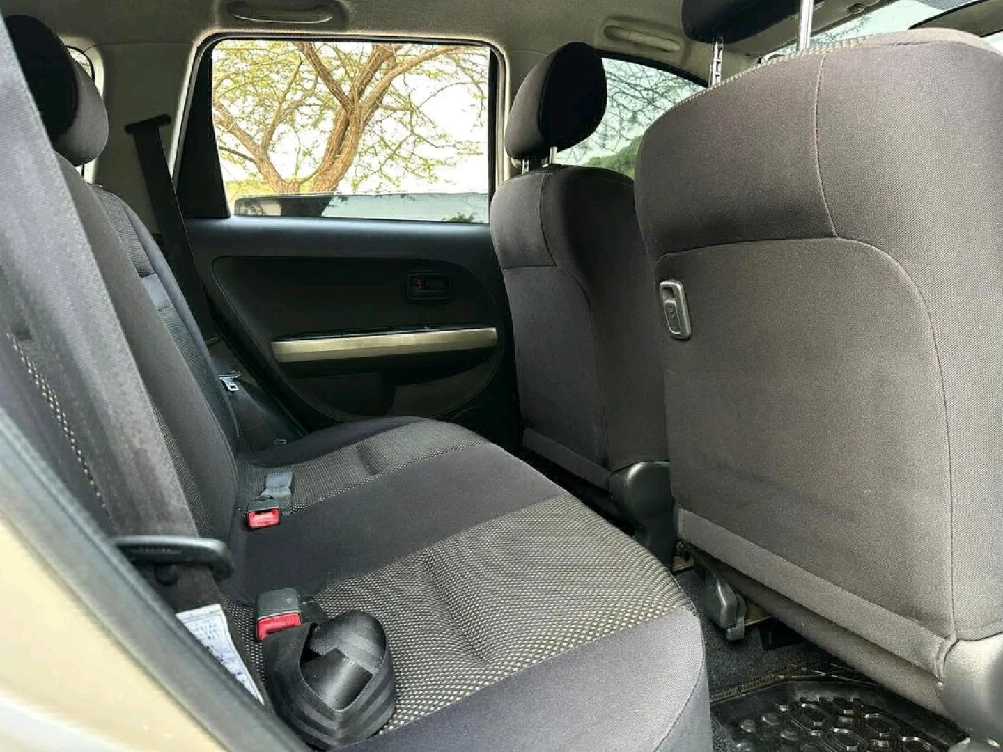 Toyota Ist 1490 CC Full AC thumbnail 6