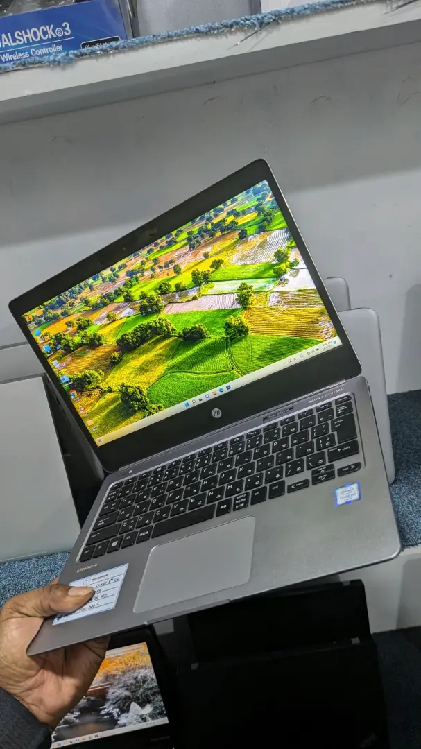 HP EliteBook Folio G1 - Core i5 8th Gen thumbnail 4