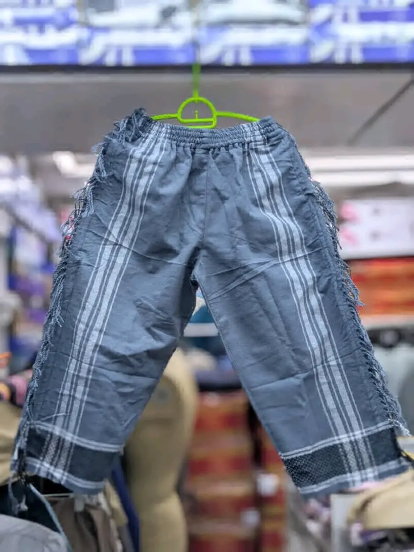 Kanzu, Vikoi, Kofia na Mavazi ya Kiislamu thumbnail 3