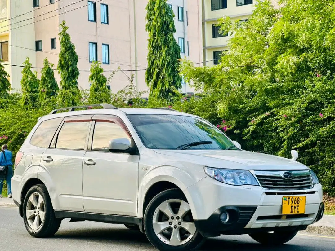 Subaru Forester 2010 Full Option Android TV thumbnail 3