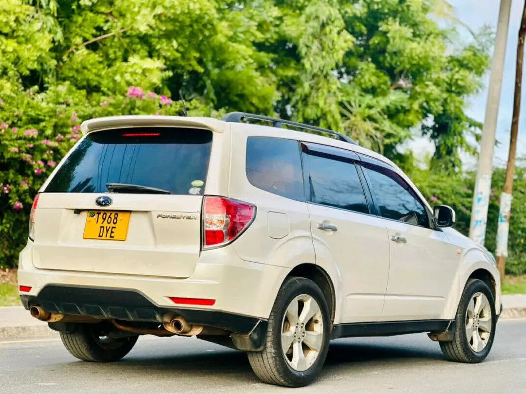 Subaru Forester 2010 Full Option Android TV thumbnail 5