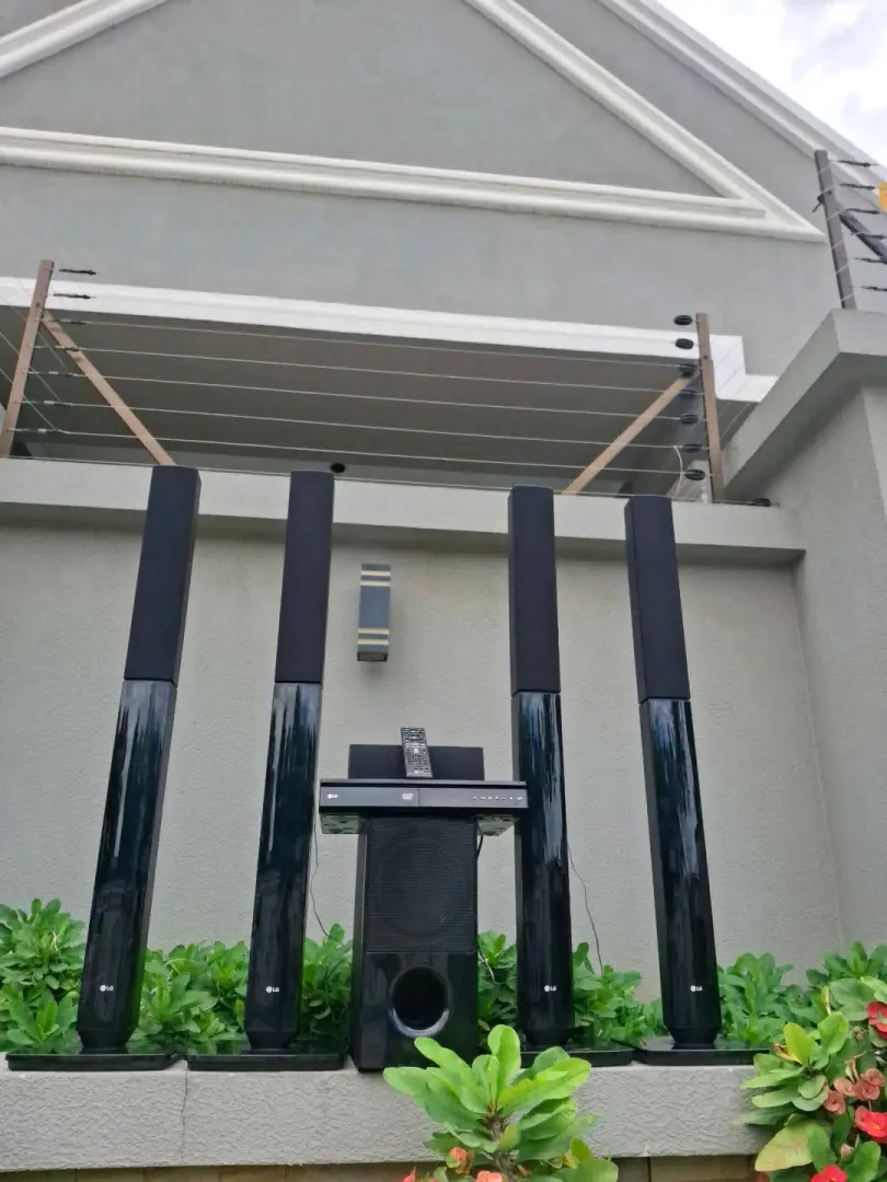 LG Home Theater 1000W thumbnail 7