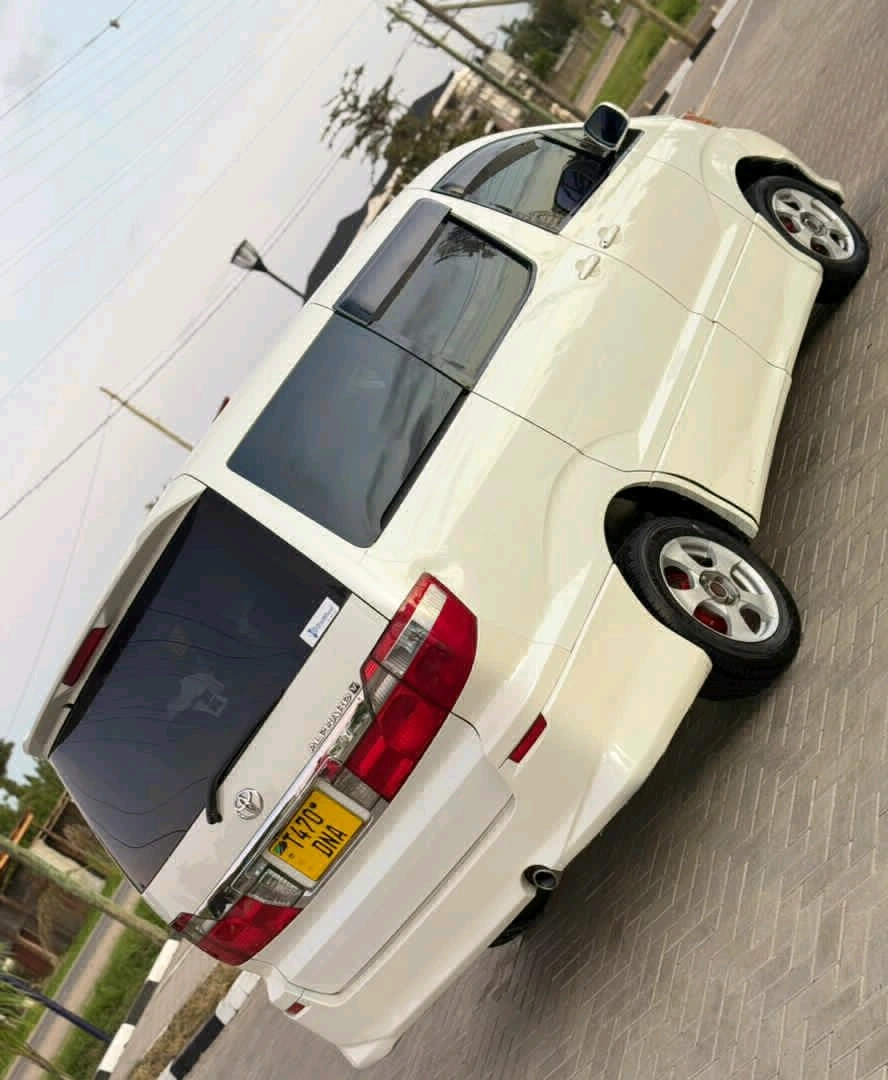Toyota Alphard Minivan 2004 (T470 DNA) thumbnail 3