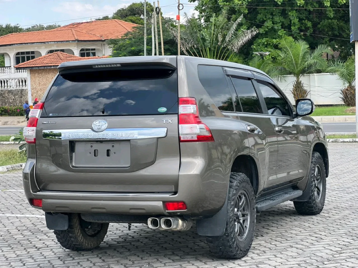 Toyota Land Cruiser Prado 150 2016 Diesel Automatic thumbnail 6