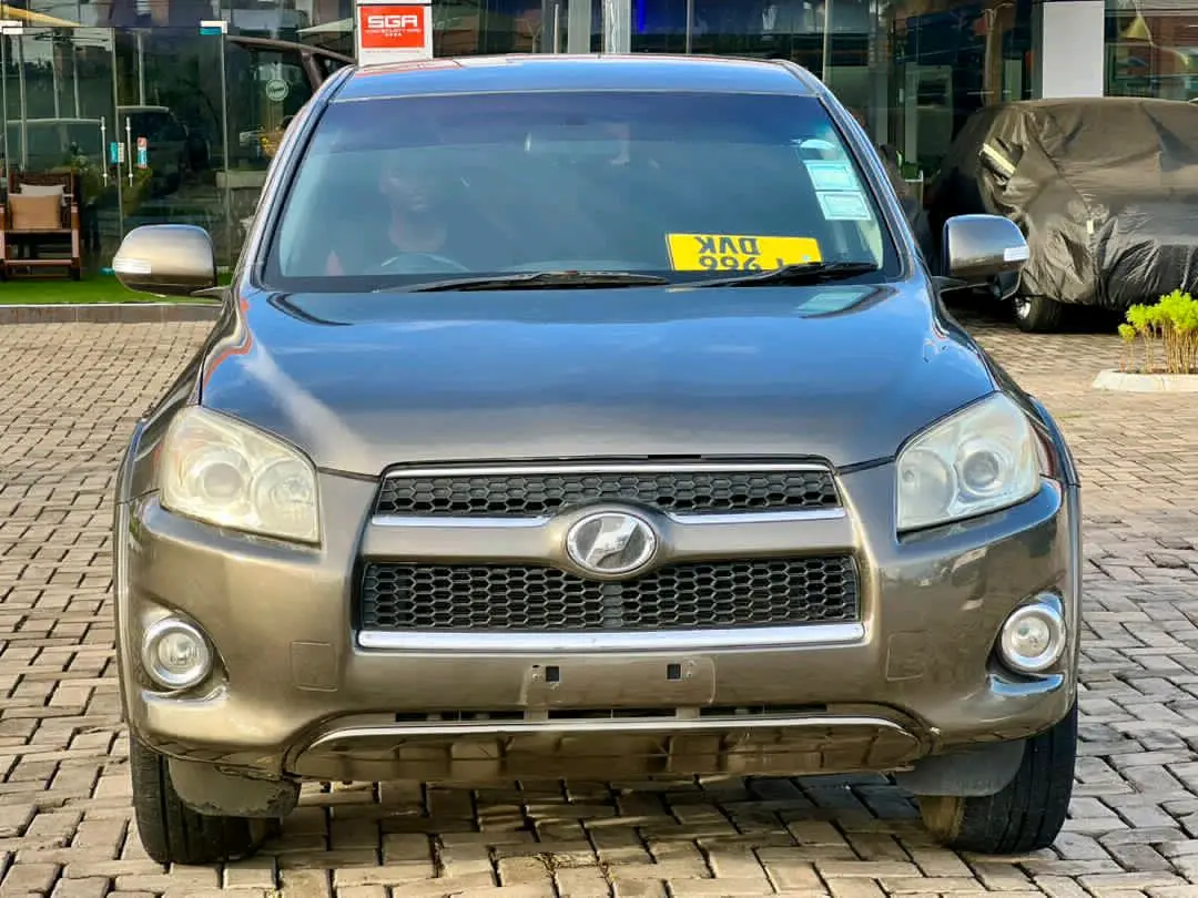 Toyota RAV4 2009, 2.3L Engine, 87,900 km