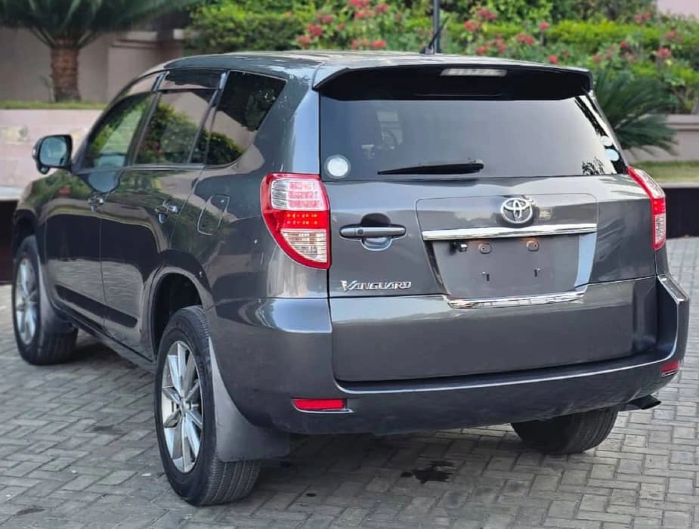 Toyota Vanguard 2010 Full Option Low Mileage thumbnail 6