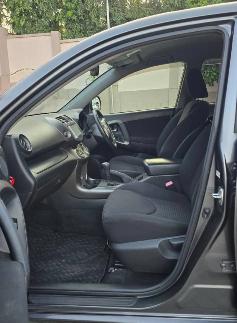 Toyota Vanguard 2010 Full Option Low Mileage thumbnail 8