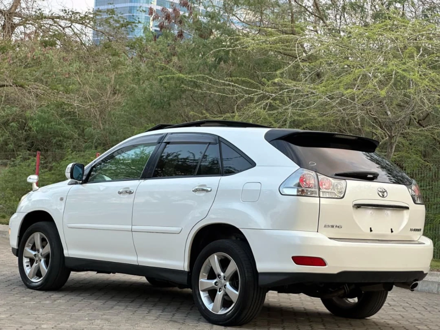 Toyota Harrier 2007 Automatic SUV thumbnail 3