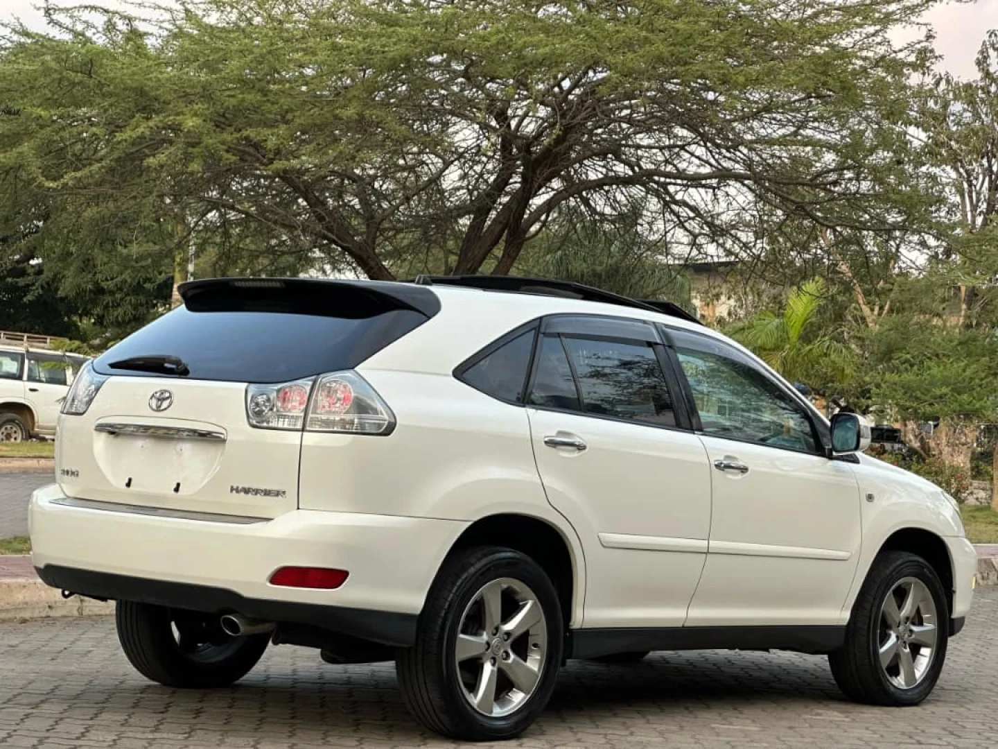 Toyota Harrier 2007 Automatic SUV thumbnail 9