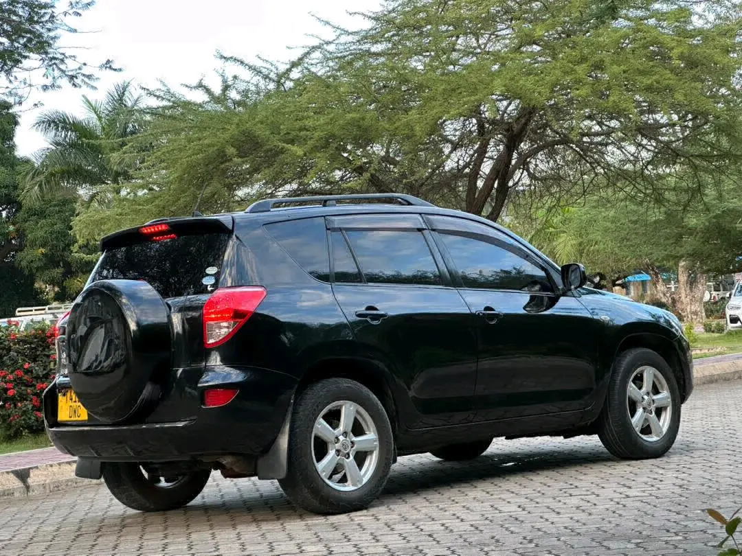 Toyota RAV4 2008 (Miss Tanzania) thumbnail 3