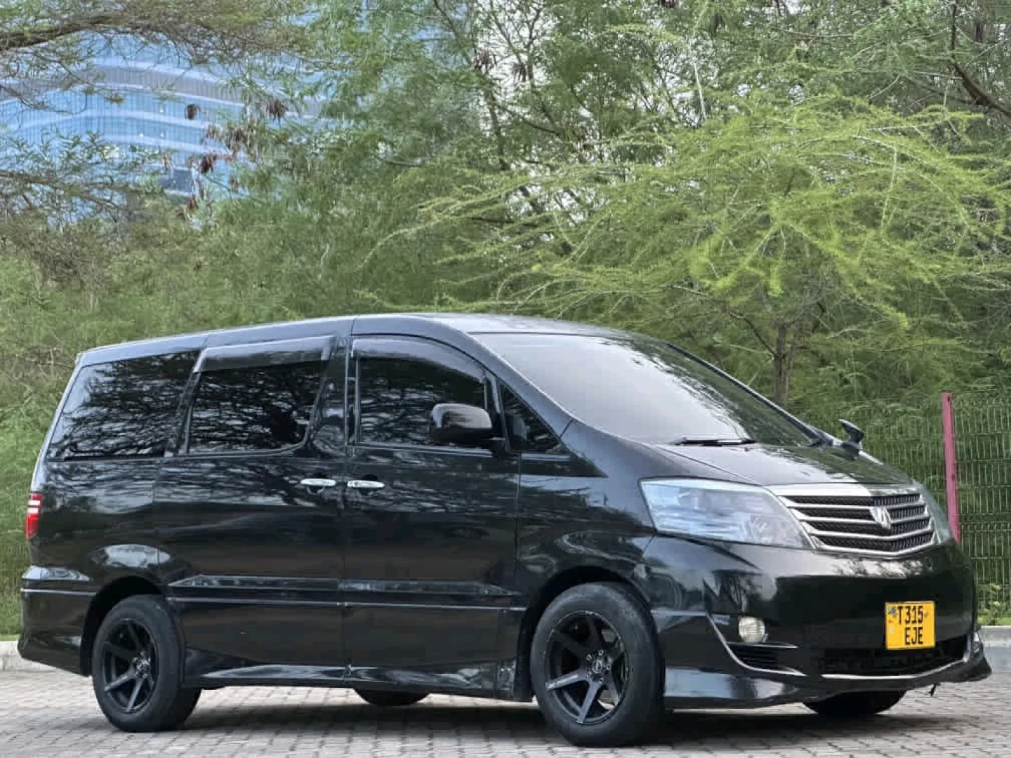Toyota Alphard EJE 2007 - Very Clean Minivan thumbnail 7
