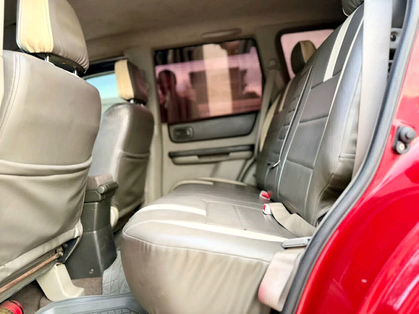 Used Red Nissan X-Trail SUV thumbnail 7