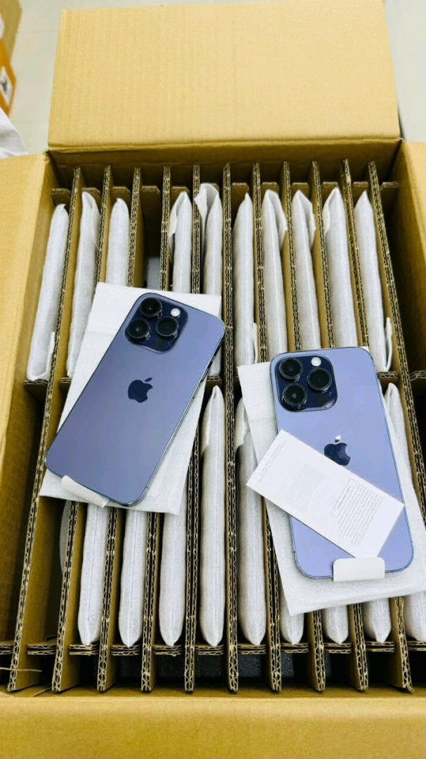 Brand New Apple iPhone 14 Pro Max 256GB (Purple) thumbnail 2