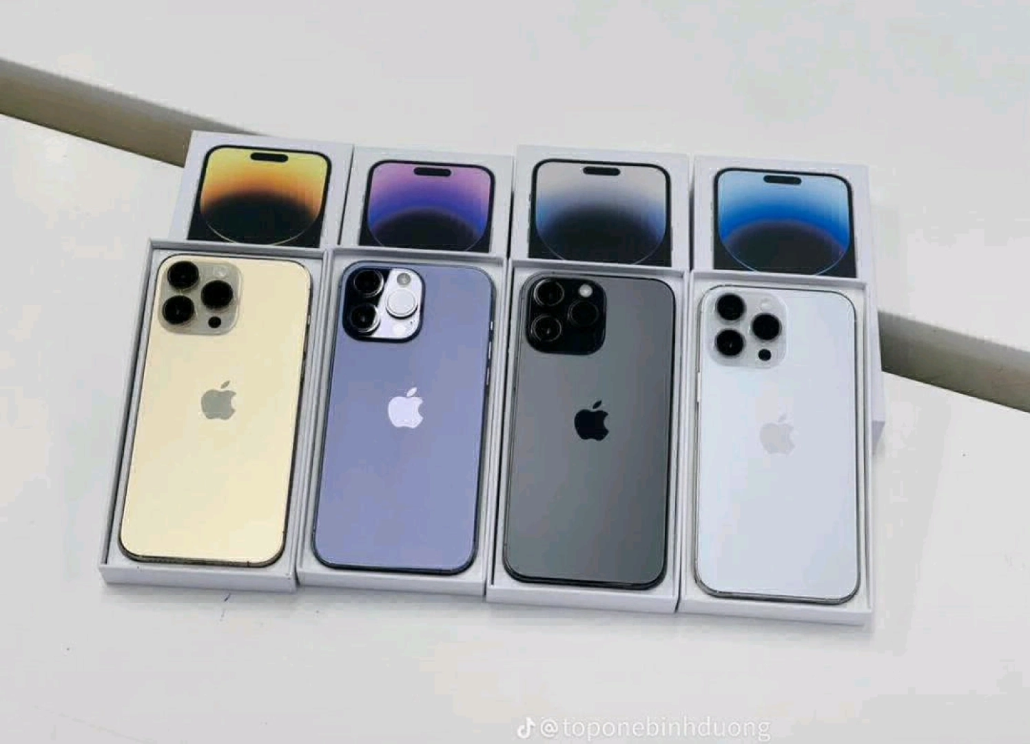 Brand New Apple iPhone 14 Pro Max 256GB (Purple) thumbnail 3