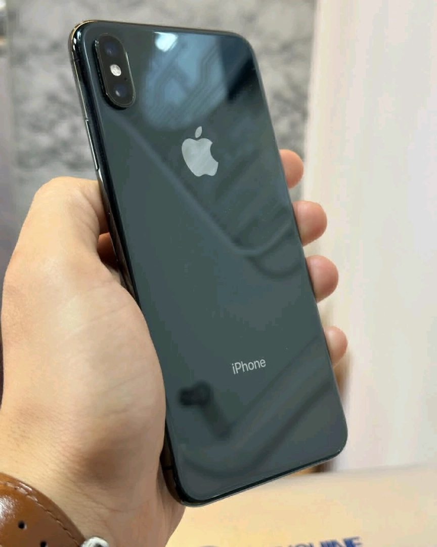 IPhone Xs Max 256GB Used Clean as New thumbnail 4