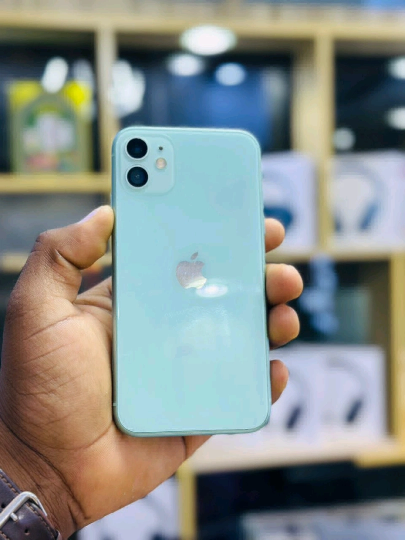 Used iPhone 11 128GB (Clean Condition)