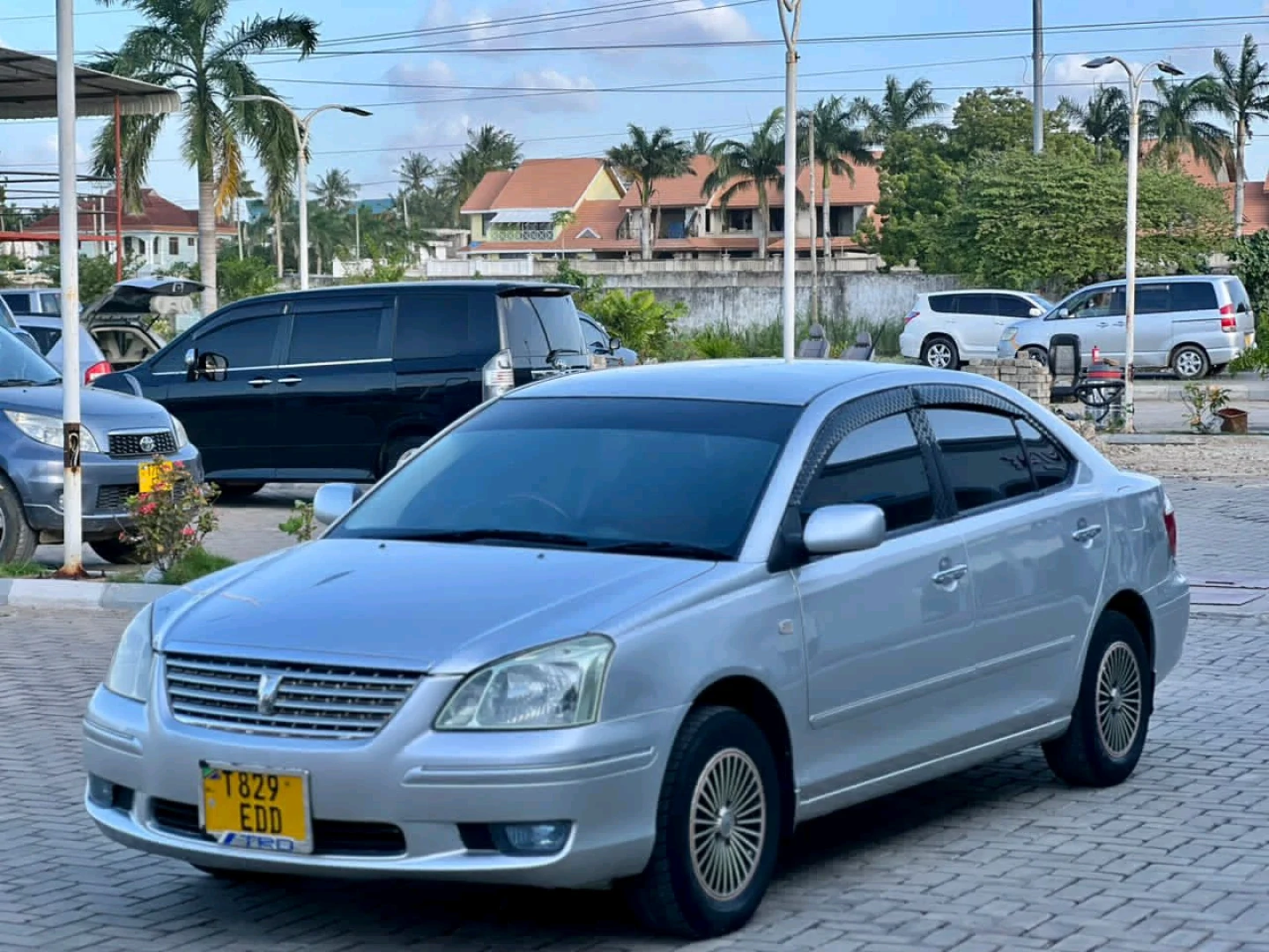 Toyota Premio F Sedan 1490cc Low Mileage thumbnail 3