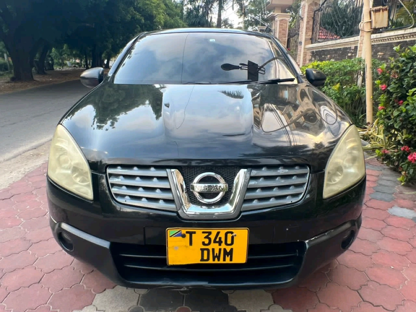 Black Nissan Dualis (Qashqai) 2008 - 1990cc
