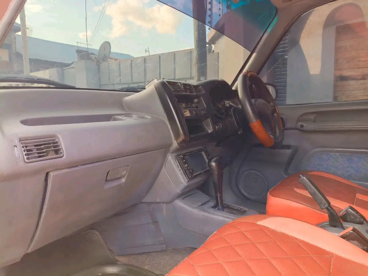 Toyota RAV4 3-Door (Old Kipisi) 2000 thumbnail 3