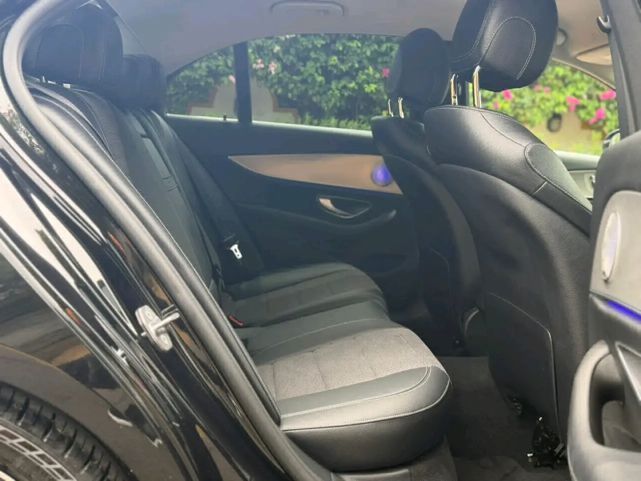 Mercedes-Benz E-Class Sedan 2017/2021 thumbnail 8