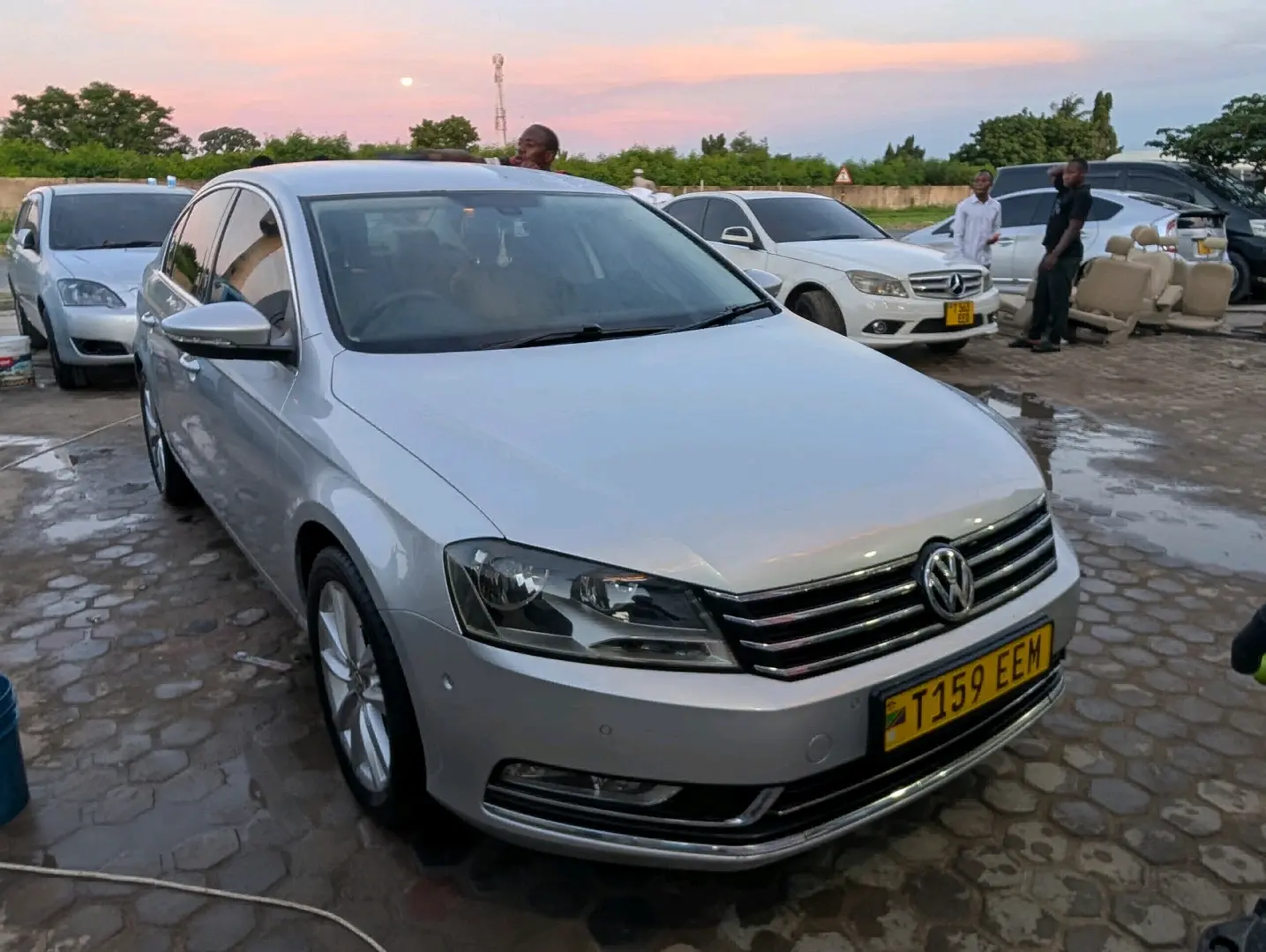 2013 Volkswagen Passat (EEM) thumbnail 2