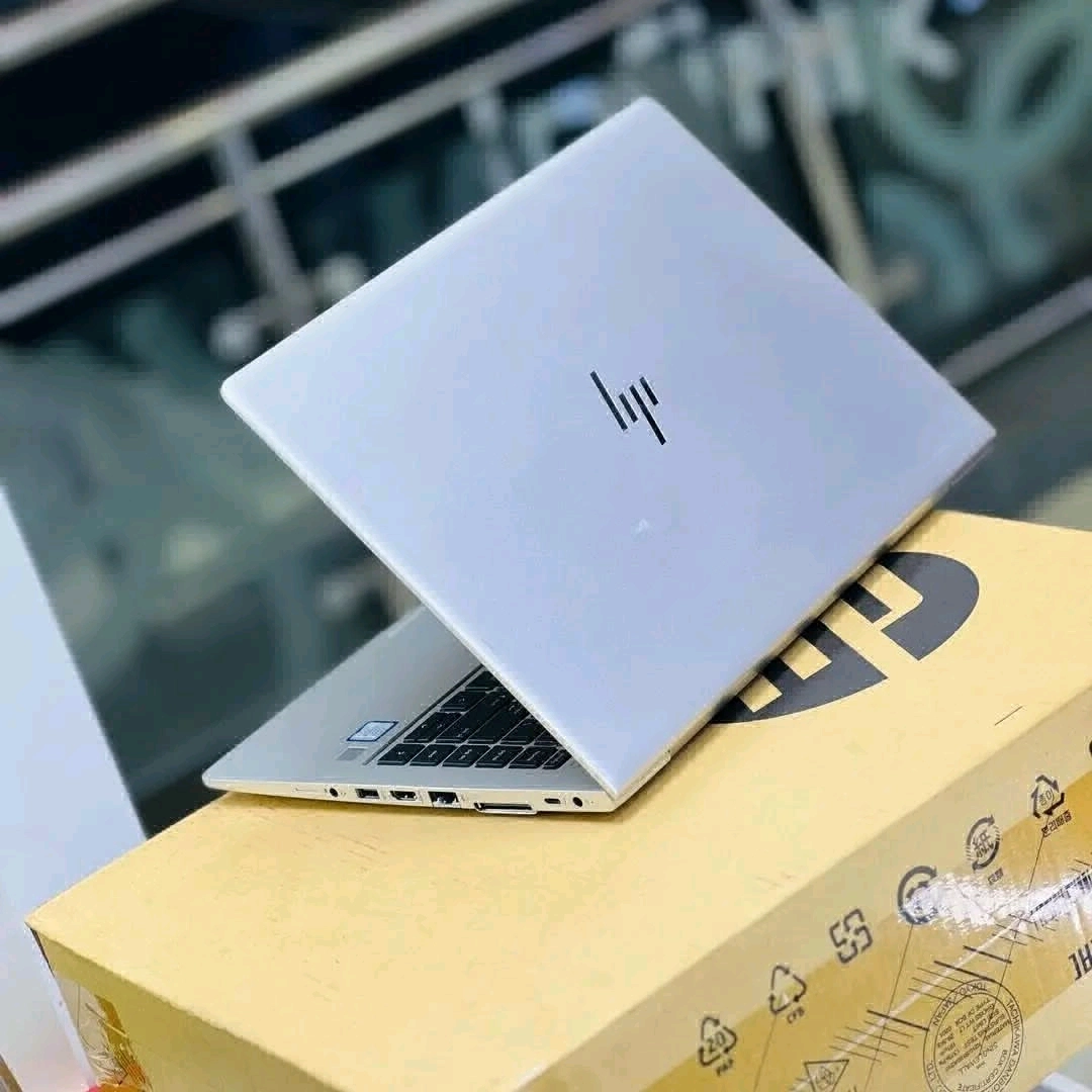 HP EliteBook 830 G5 Laptop Core i5 7th Gen thumbnail 4