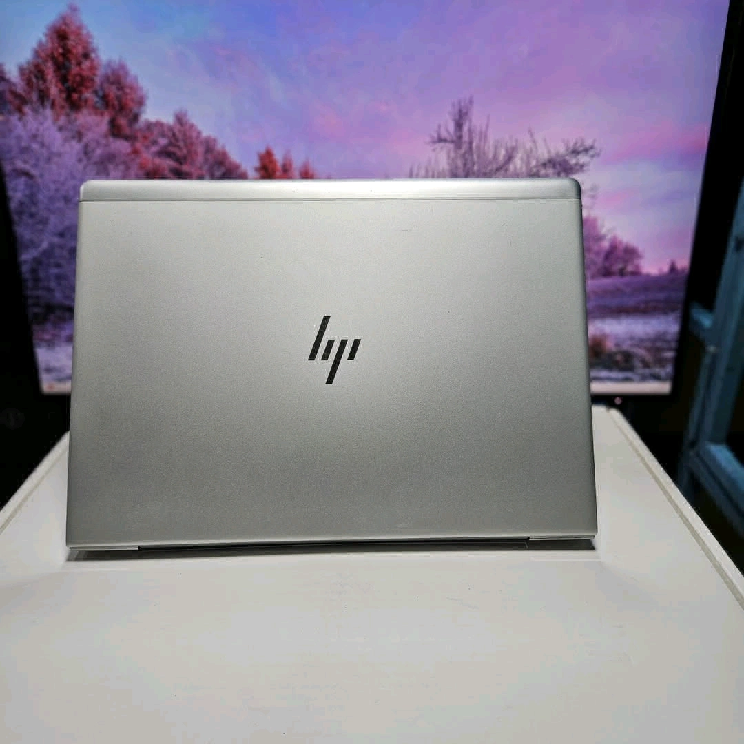 HP EliteBook 830 G5 Laptop Core i5 7th Gen thumbnail 6