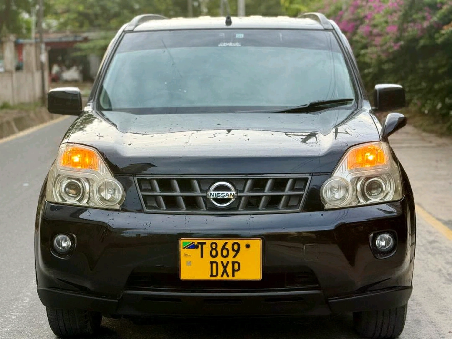 Nissan X-Trail 2010 Black SUV