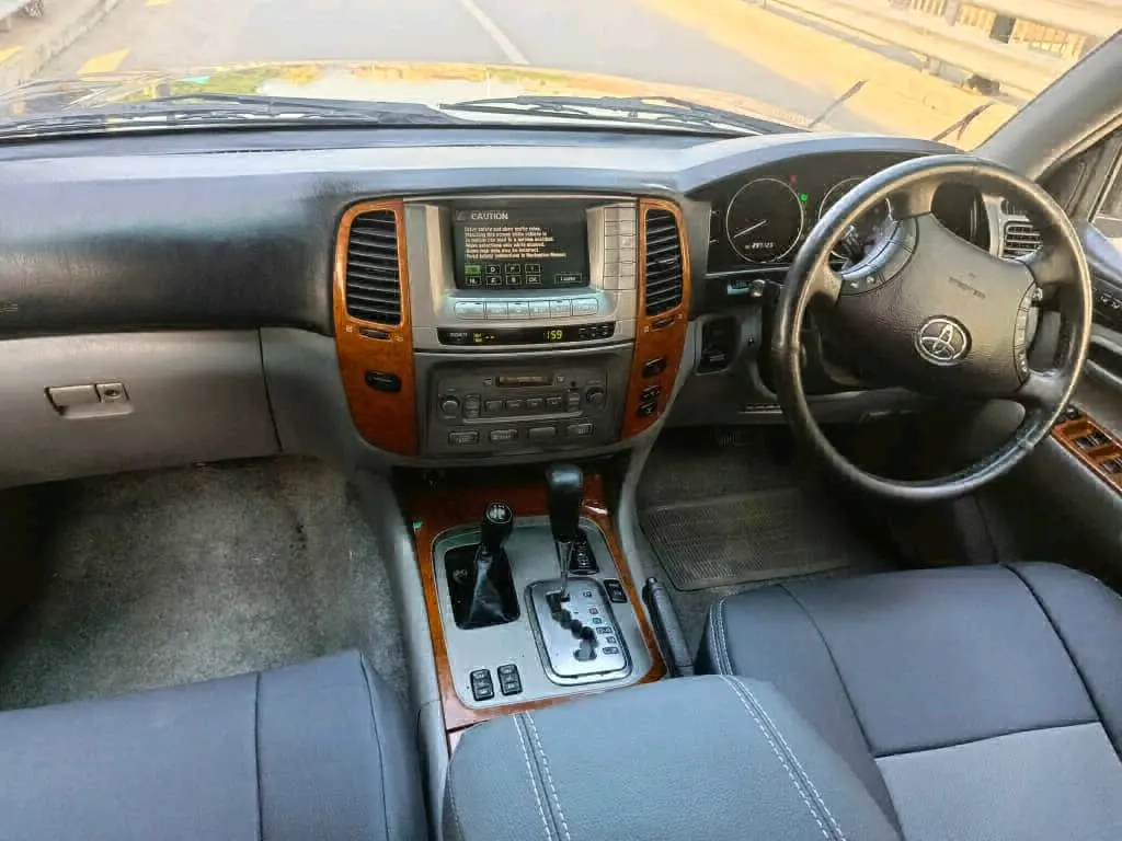 Toyota Land Cruiser VX Amazon 2005 Diesel thumbnail 3