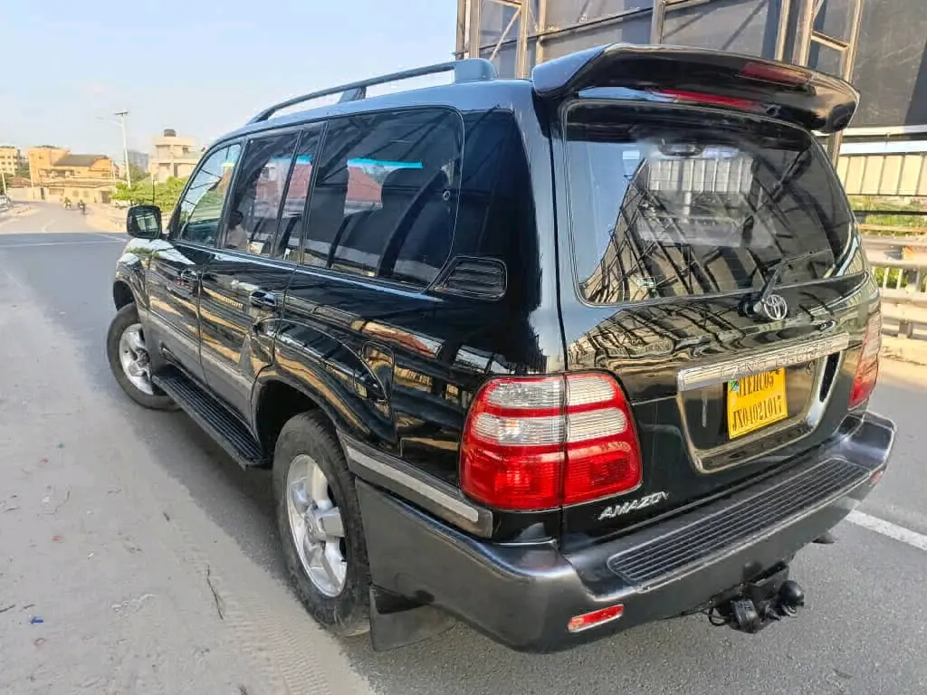Toyota Land Cruiser VX Amazon 2005 Diesel thumbnail 4