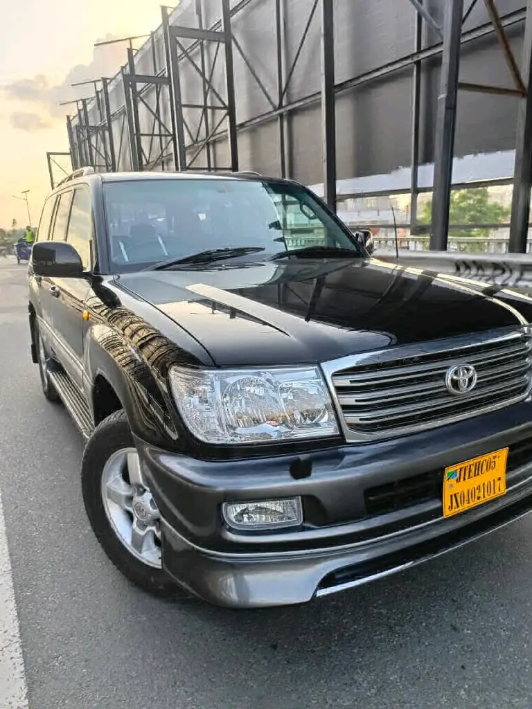 Toyota Land Cruiser VX Amazon 2005 Diesel thumbnail 6