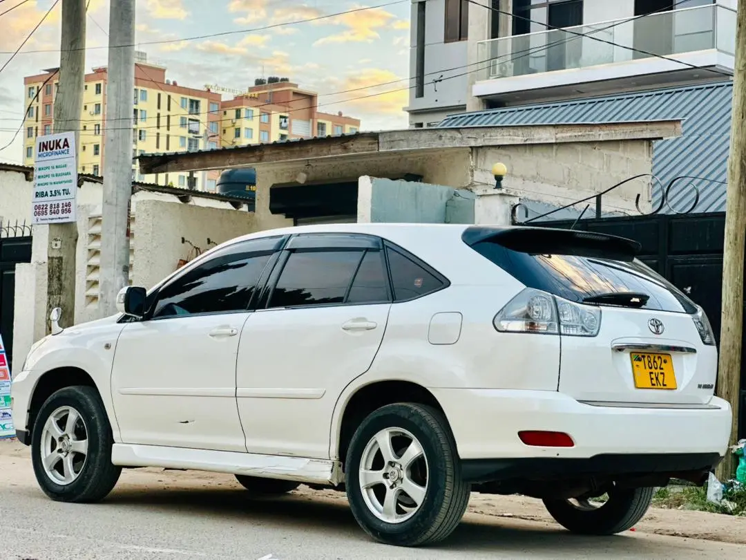Toyota Harrier 2006 EKZ thumbnail 4