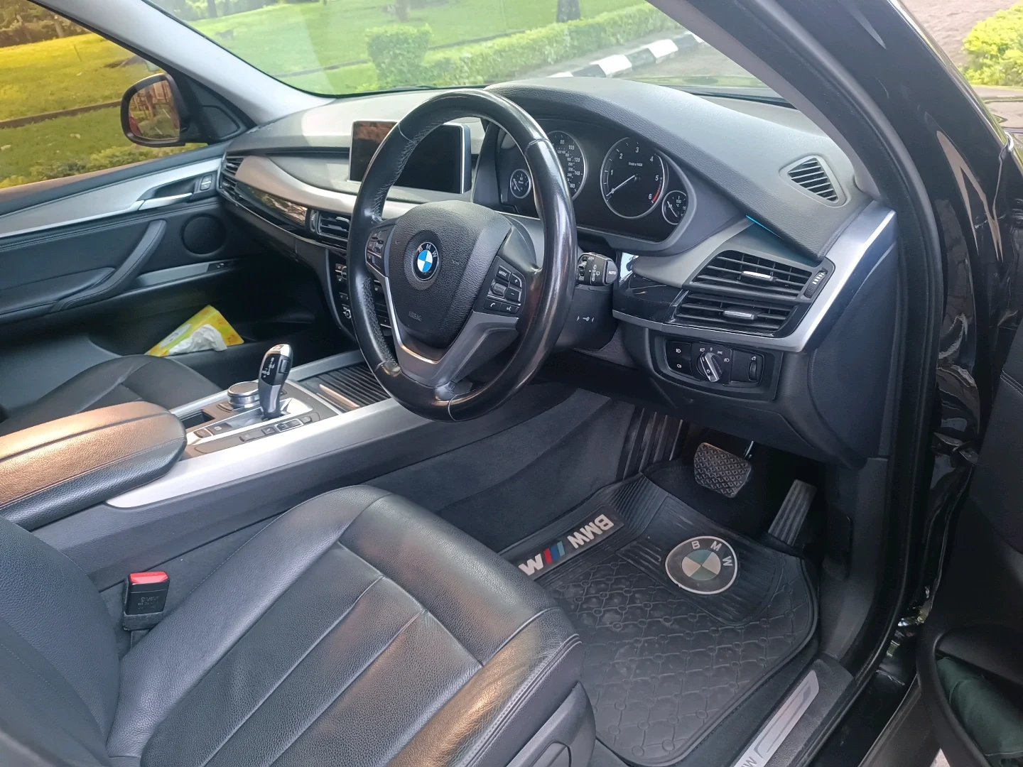 BMW X5 xDrive40d SUV 2017 (7 Seaters, DNP) thumbnail 9