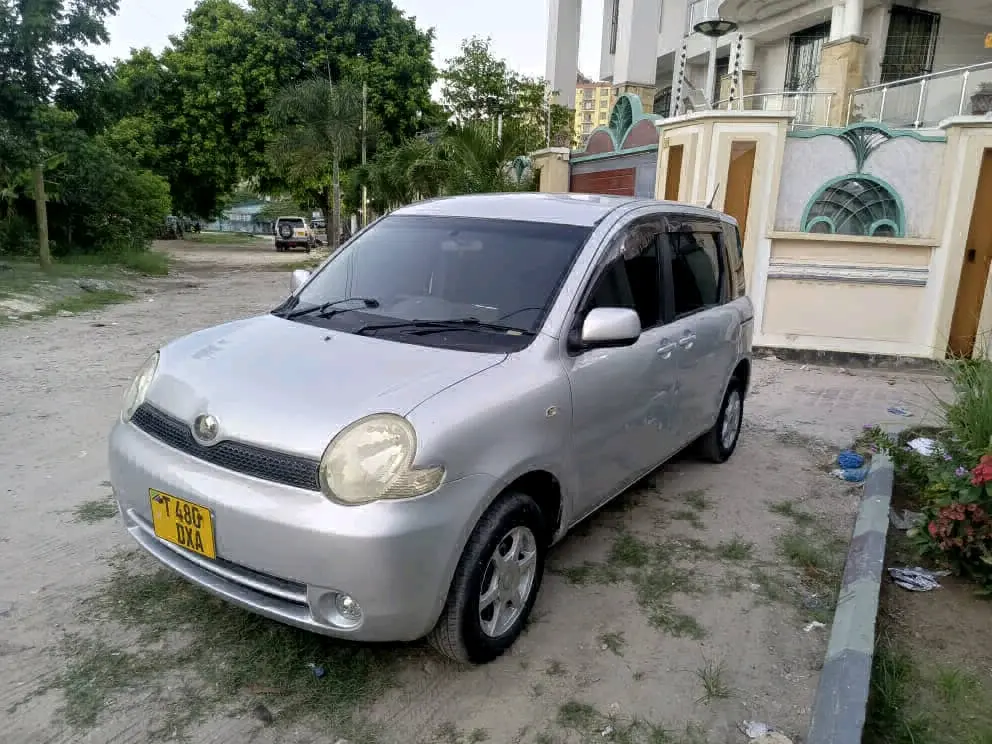 Toyota Sienta 2005 DXA thumbnail 6