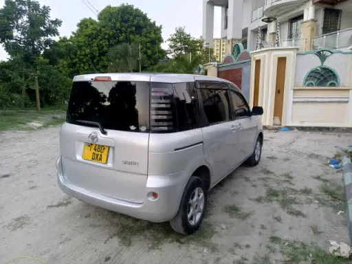 Toyota Sienta 2005 DXA