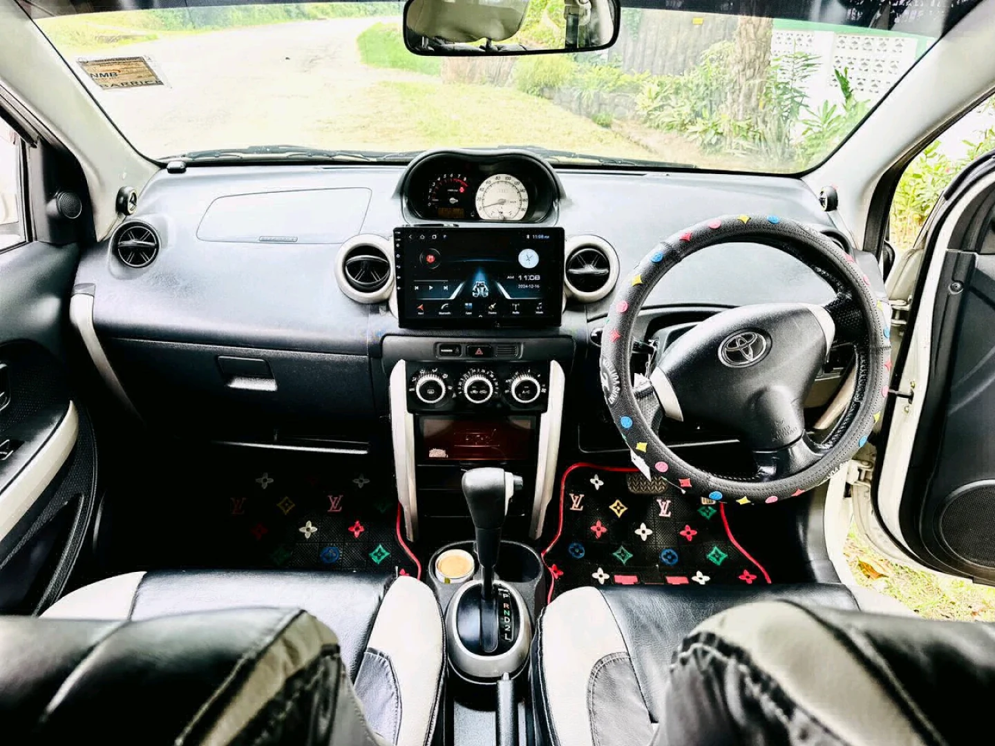 Toyota Ist 2004 (1490 CC) for Sale in Mwanza thumbnail 8