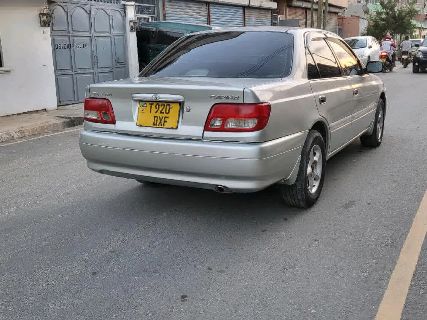 Toyota Carina Sedan 2001 for Sale thumbnail 4