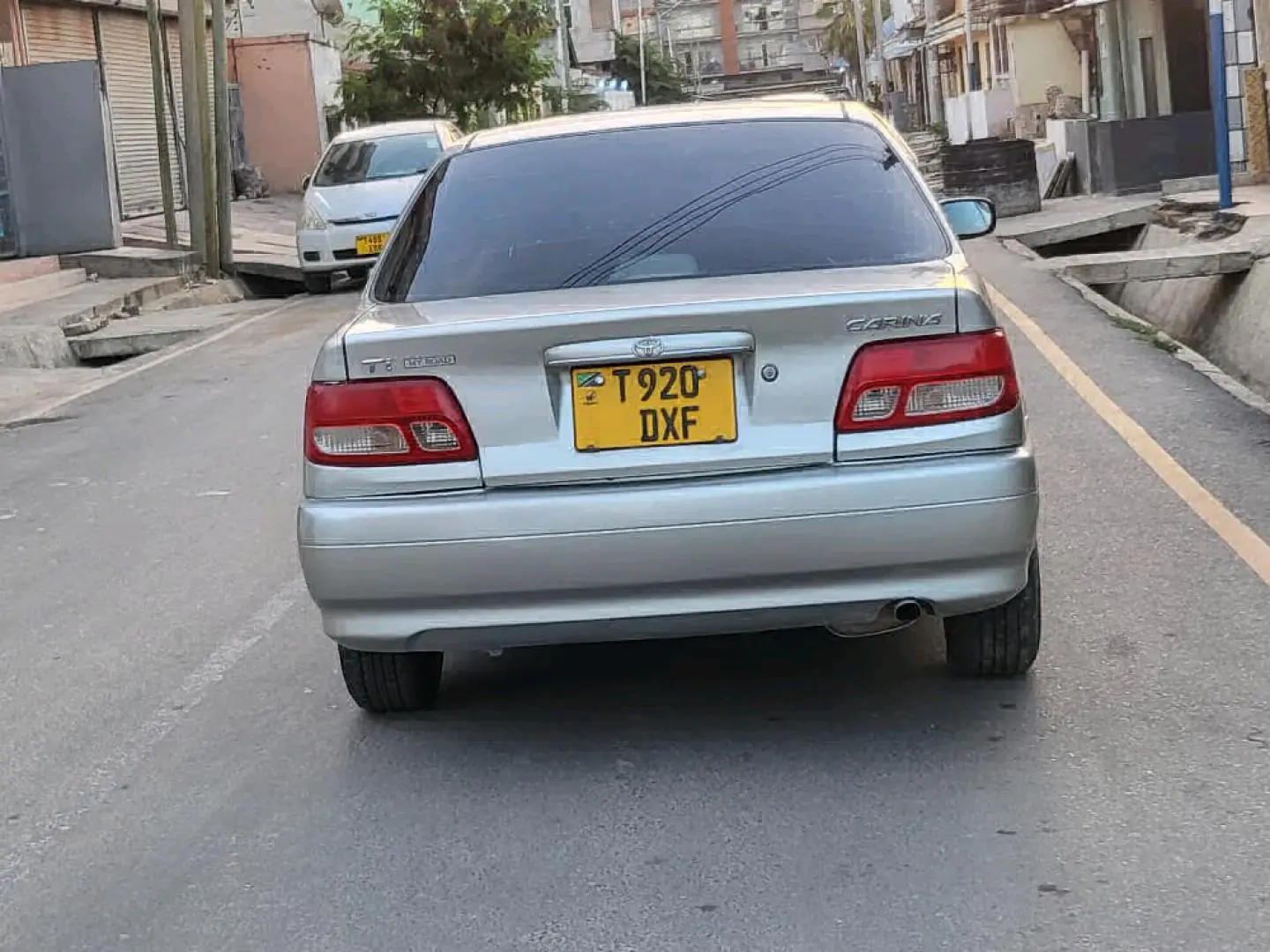 Toyota Carina Sedan 2001 for Sale thumbnail 5
