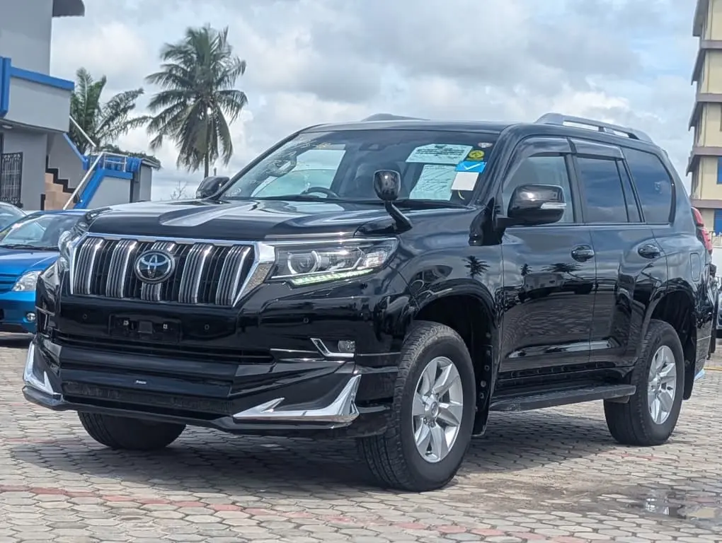 2021 Toyota Land Cruiser Prado TX thumbnail 2