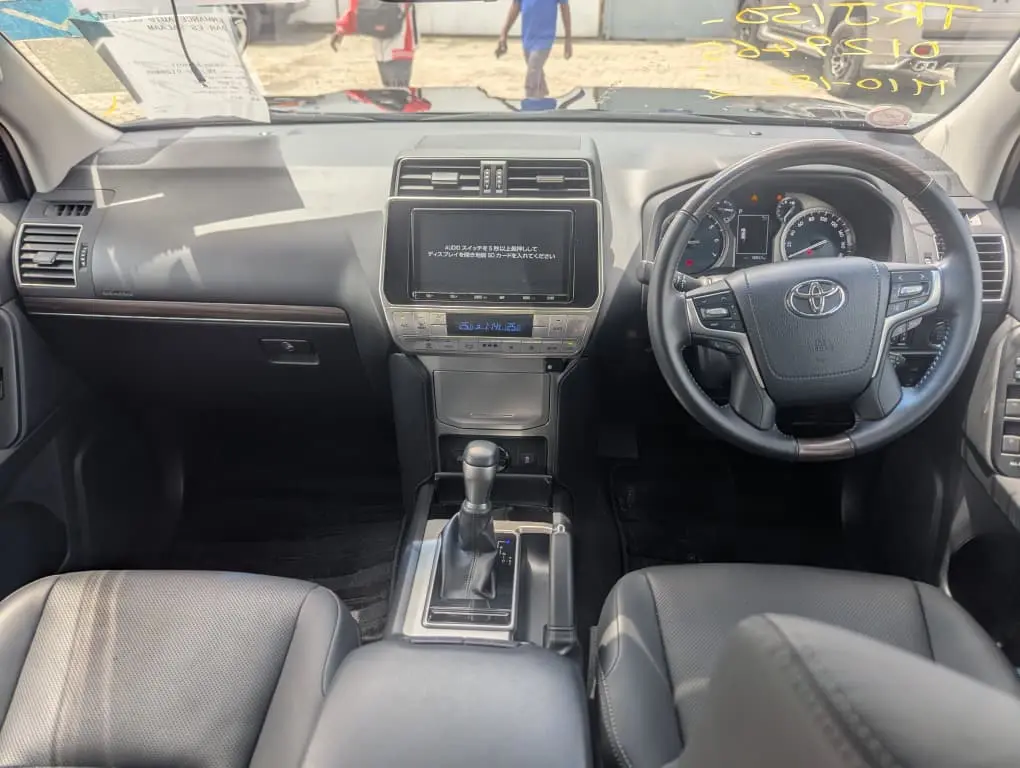 2021 Toyota Land Cruiser Prado TX thumbnail 5