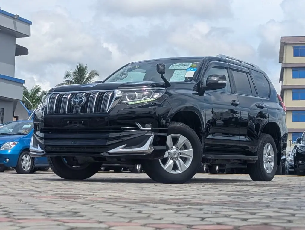 2021 Toyota Land Cruiser Prado TX thumbnail 6