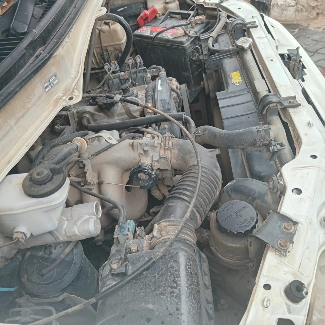 Toyota Noah SR40 Van 1999, Full AC, 2WD thumbnail 9