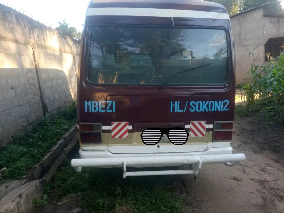Toyota Coaster Box Ndefu (Engine 14B) thumbnail 4