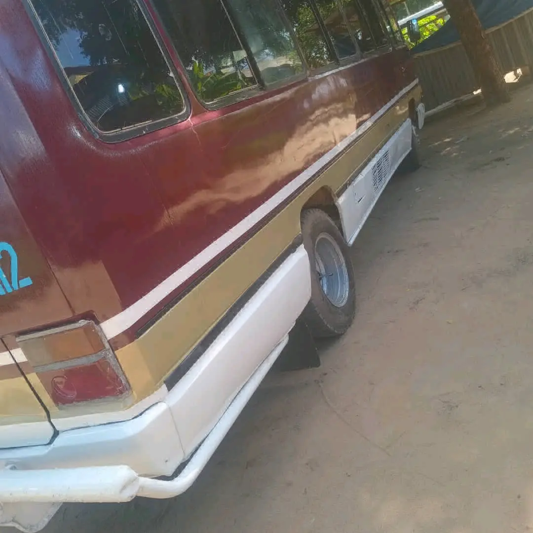 Toyota Coaster Box Ndefu (Engine 14B) thumbnail 5