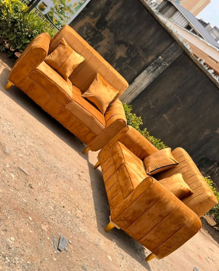 Brown/Tan Upholstered Sofa Sets (Free Delivery Dar es Salaam) thumbnail 7